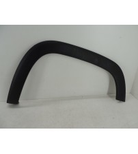 Aplique Caixa De Roda Dianteira Direita Fiat Strada 2021