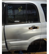 Porta Limpa Traseira Esquerda Com Aplique Gm Tracker 2002 Prateado