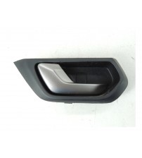 Maçaneta Interna Traseira Esquerda Fiat Strada Volcano 2024 Traseira