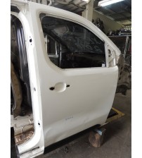 Porta Dianteira Direita Com Detalhes Peugeot Expert 2018 Dianteira Direito Branco