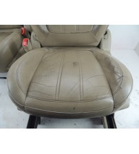 Par Bancos Dianteiros Couro Caramelo Gm Captiva Sport 2010 Caramelo