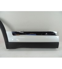 Aplique Porta Traseira Direita Tiggo 8 2024 Com Detalhe Branco