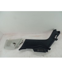 Acabamento Coluna Traseira Esquerda Ford Maverick Fx4 2022