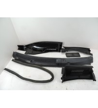 Grade Churrasqueira Para-brisa Vw Saveiro Robust 2024 Preto Plástico