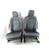 Par Bancos Dianteiros Gm Montana Premier 2025 Com Detalhes