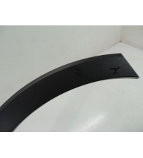 Moldura Aplique Para-lama Esquerdo Ford Transit 2025 Original