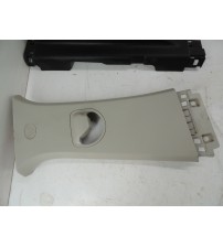 Acabamento Coluna Central Lado Direito Haval H6 Premium 2025