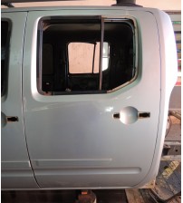 Porta Limpa Traseira Esquerda Nissan Frontier Cd 2014 Traseira Esquerda Prata