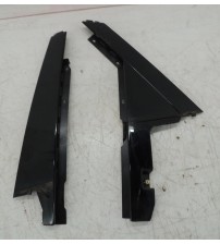 Aplique Externo Porta Traseira Esquerda Jaguar F-pace 2020 Black Piano Aplique Externo Porta Traseira Esquerda Jaguar F-pace 2020 Black Piano