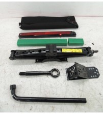 Kit Macaco E Chave Roda Jaguar F-pace 2.0 Gasolina 2020 Kit Macaco E Chave Roda Jaguar F-pace 2.0 Gasolina 2020