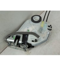 Fechadura Porta Traseira Esquerda Toyota Hilux 2024 Fechadura Porta Traseira Esquerda Toyota Hilux 2024