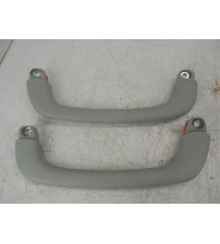 Par Pega Mão Coluna Central Toyota Hilux 2024 Original Par Pega Mão Coluna Central Toyota Hilux 2024 Original